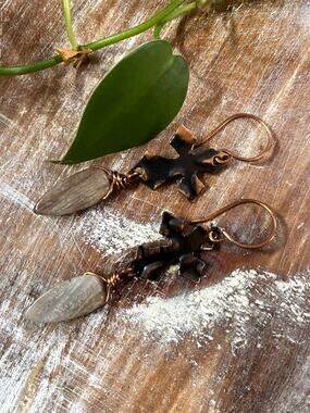 Hematoid Quartz Copper Cross Earring